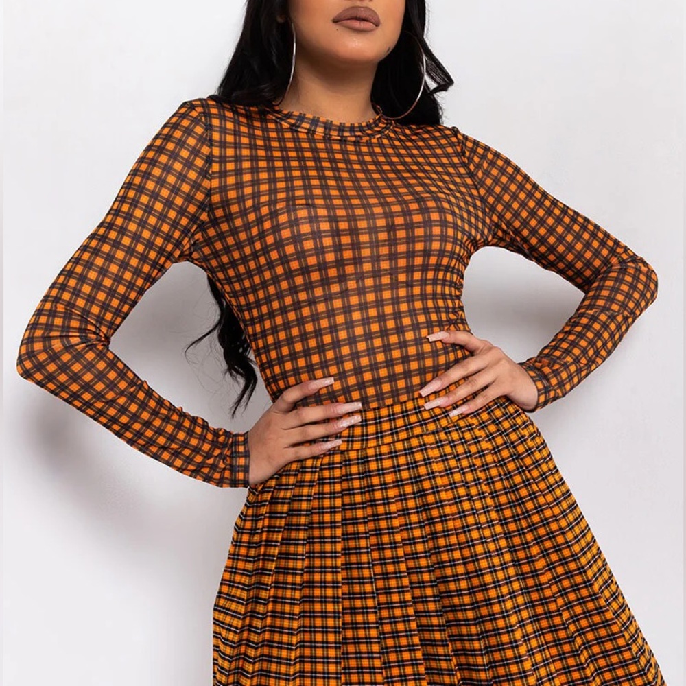🟡3/$15 DEAL! AKIRA Orange and Black Plaid Long Sleeve Mesh Bodysuit